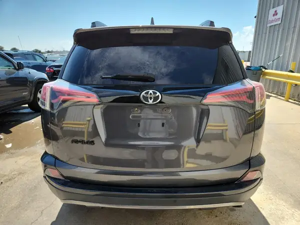 2018 TOYOTA RAV 4 auction photo 6