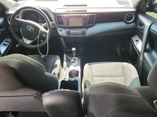2018 TOYOTA RAV 4 auction photo 8