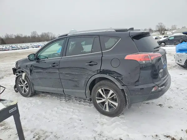 2T3RFREV0JW788497 2018 TOYOTA RAV 4 - Image 2