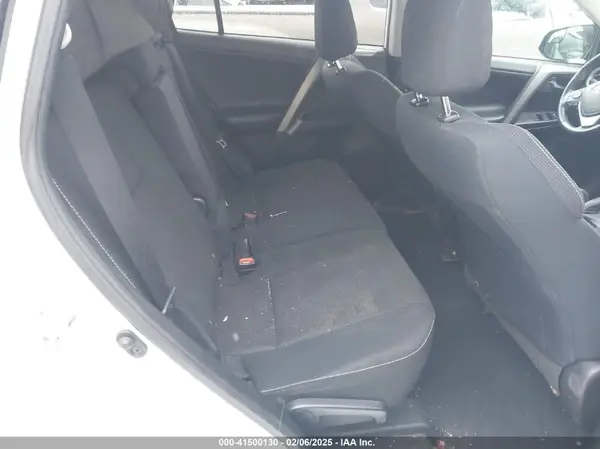 2T3RFREV0JW802477 2018 TOYOTA RAV 4 - Image 8