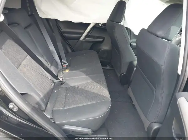 2T3RFREV0JW810577 2018 TOYOTA RAV 4 - Image 8