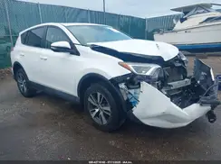 2T3RFREV0JW821305 2018 TOYOTA RAV 4