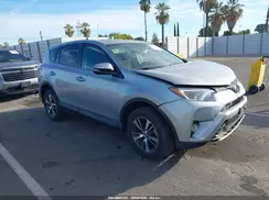 2T3RFREV0JW825001 2018 TOYOTA RAV 4