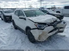 2T3RFREV0JW828240 2018 TOYOTA RAV 4