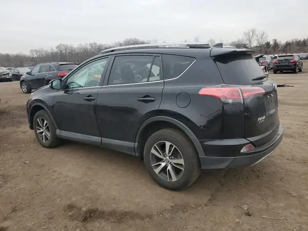 2T3RFREV0JW829291 2018 TOYOTA RAV 4 - Image 2