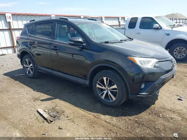2T3RFREV0JW833499 2018 TOYOTA RAV 4 - Image 1