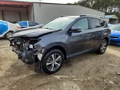 2T3RFREV0JW835611 2018 TOYOTA RAV 4