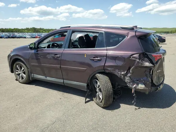 2T3RFREV0JW847435 2018 TOYOTA RAV 4 - Image 2