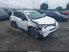 2T3RFREV0JW850593 2018 TOYOTA RAV 4