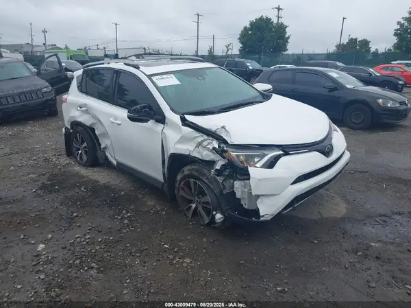 2T3RFREV0JW850593 2018 TOYOTA RAV 4 - Image 1