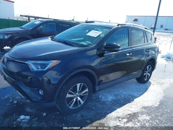 2T3RFREV1GW410956 2016 TOYOTA RAV 4 - Image 2