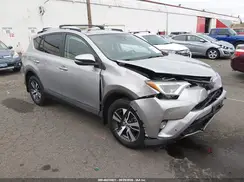 2T3RFREV1GW427031 2016 TOYOTA RAV 4