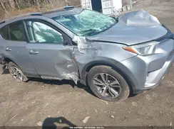 2T3RFREV1GW490842 2016 TOYOTA RAV 4