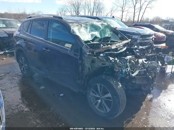 2T3RFREV1GW524424 2016 TOYOTA RAV 4 - Image 1