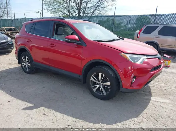 2T3RFREV1HW569154 2017 TOYOTA RAV 4 - Image 1