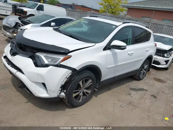 2T3RFREV1HW594037 2017 TOYOTA RAV 4 - Image 2