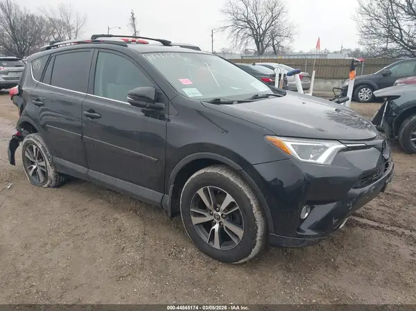 2T3RFREV1HW604968 2017 TOYOTA RAV 4 - Image 1