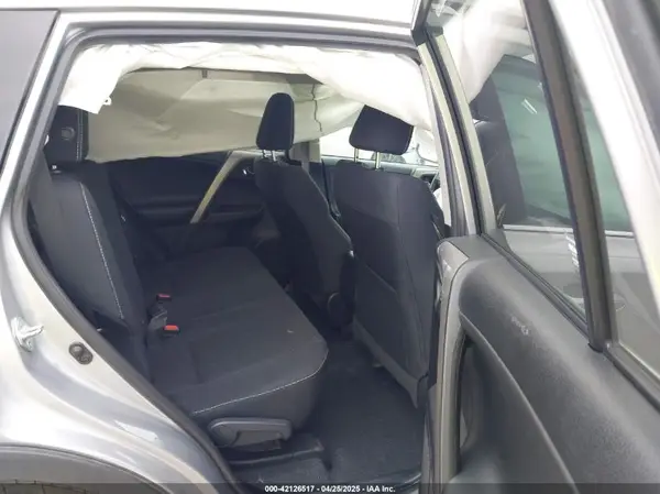 2T3RFREV1HW616523 2017 TOYOTA RAV 4 - Image 8