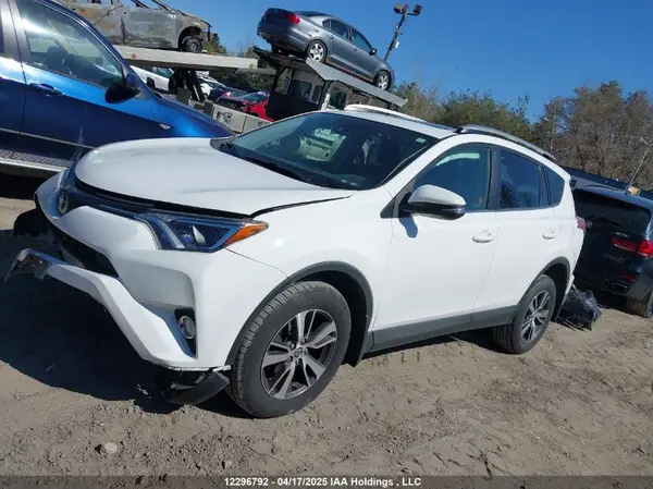 2T3RFREV1HW633662 2017 TOYOTA RAV 4 - Image 2