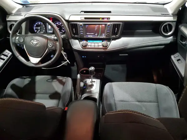 2T3RFREV1HW655421 2017 TOYOTA RAV 4 - Image 8