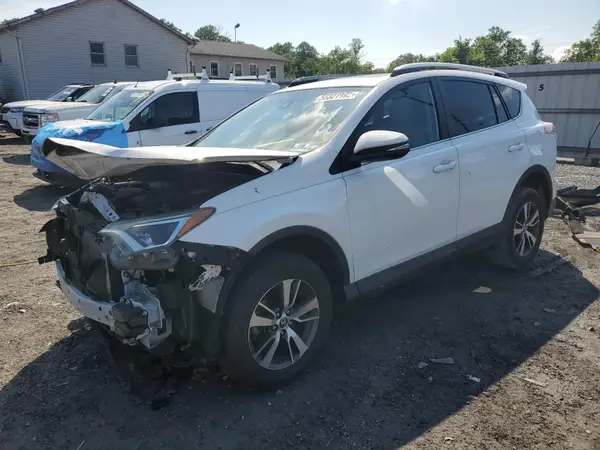 2T3RFREV1HW673028 2017 TOYOTA RAV 4 - Image 1