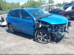 2T3RFREV1HW679721 2017 TOYOTA RAV 4
