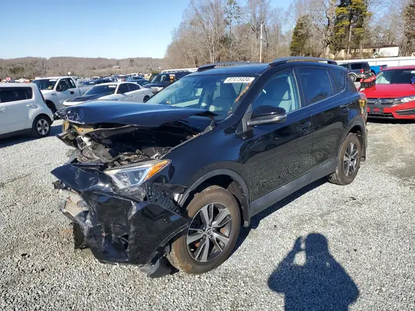 2T3RFREV1HW686975 2017 TOYOTA RAV 4 - Image 1