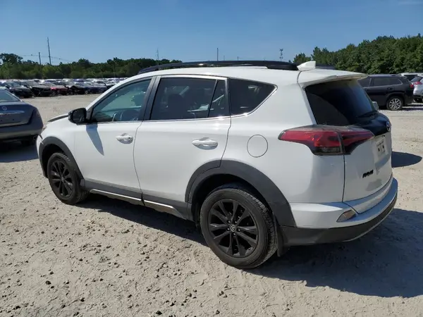 2T3RFREV1JW713078 2018 TOYOTA RAV 4 - Image 2