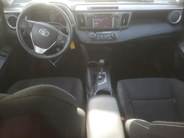 2T3RFREV1JW730320 2018 TOYOTA RAV 4 - Image 8