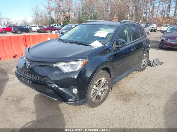 2T3RFREV1JW763012 2018 TOYOTA RAV 4 - Image 2