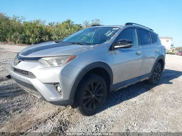 2T3RFREV1JW788525 2018 TOYOTA RAV 4 - Image 2