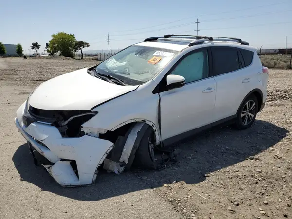 2T3RFREV1JW793210 2018 TOYOTA RAV 4 - Image 1