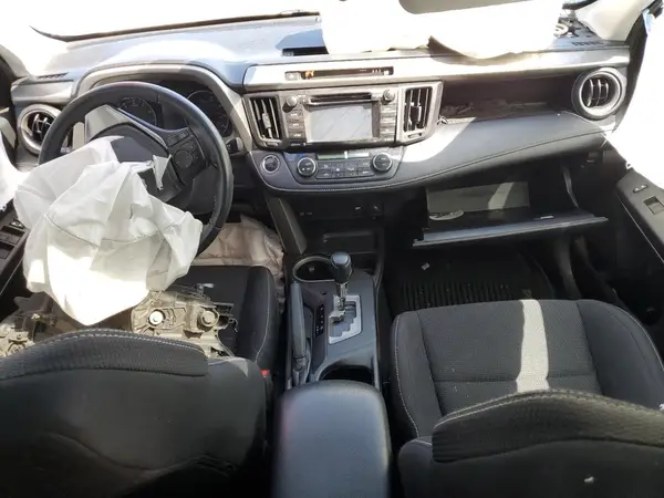 2T3RFREV1JW793210 2018 TOYOTA RAV 4 - Image 8