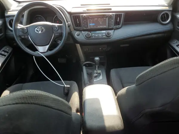 2T3RFREV1JW811432 2018 TOYOTA RAV 4 - Image 8