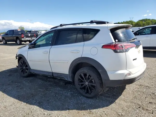 2T3RFREV1JW812970 2018 TOYOTA RAV 4 - Image 2