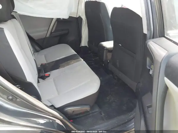 2T3RFREV1JW851476 2018 TOYOTA RAV 4 - Image 8