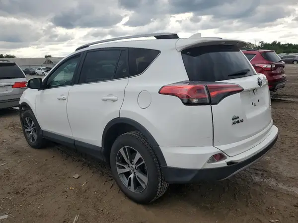 2T3RFREV1JW855771 2018 TOYOTA RAV 4 - Image 2