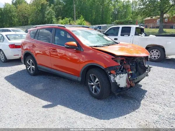 2T3RFREV2GW418452 2016 TOYOTA RAV 4 - Image 1