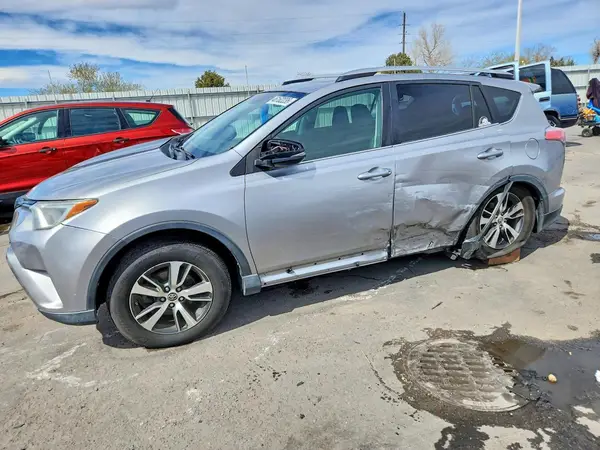2T3RFREV2GW423747 2016 TOYOTA RAV 4 - Image 1