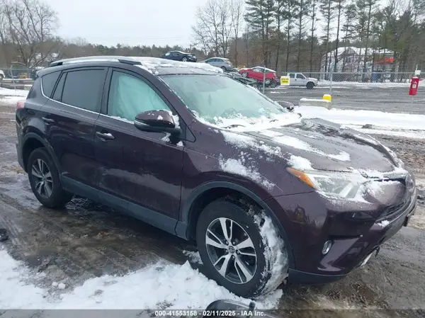 2T3RFREV2GW458000 2016 TOYOTA RAV 4 - Image 1