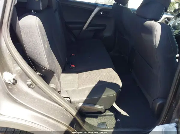 2T3RFREV2GW505011 2016 TOYOTA RAV 4 - Image 8
