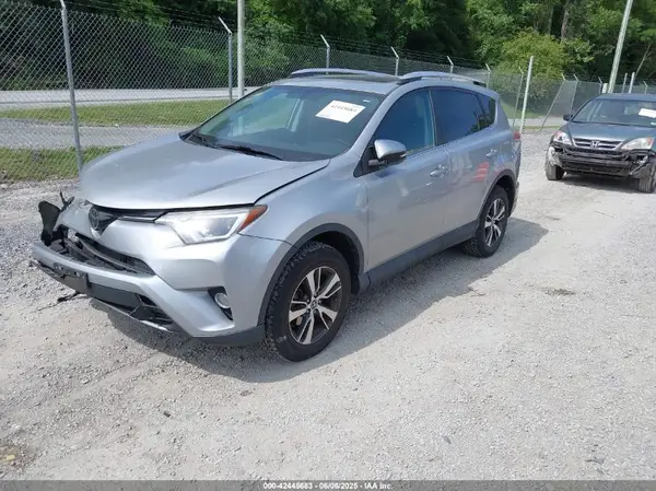 2T3RFREV2GW531219 2016 TOYOTA RAV 4 - Image 2