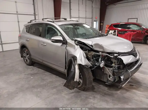 2T3RFREV2GW539207 2016 TOYOTA RAV 4 - Image 1
