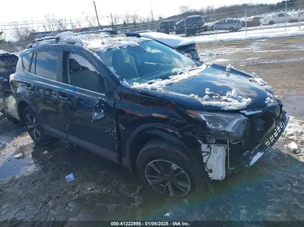 2T3RFREV2HW551505 2017 TOYOTA RAV 4 - Image 1