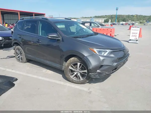 2T3RFREV2HW622315 2017 TOYOTA RAV 4 - Image 1