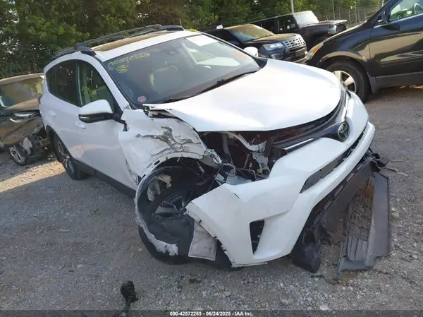 2T3RFREV2HW628406 2017 TOYOTA RAV 4 - Image 1