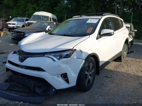 2T3RFREV2HW628406 2017 TOYOTA RAV 4 - Image 2