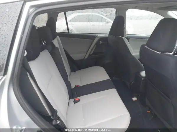 2T3RFREV2HW633122 2017 TOYOTA RAV 4 - Image 8