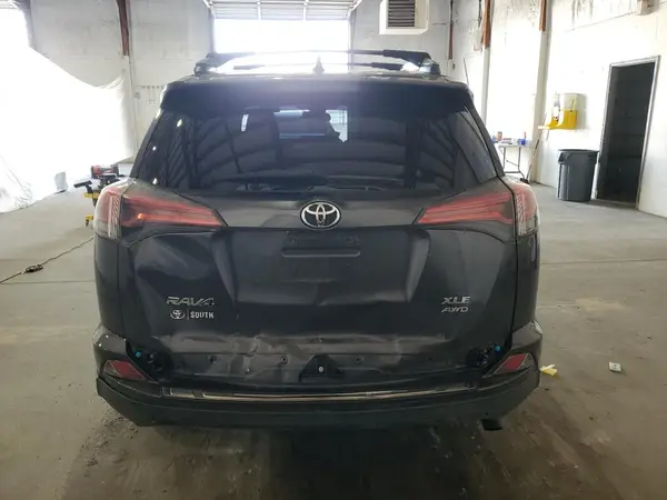 2017 TOYOTA RAV 4 auction photo 6