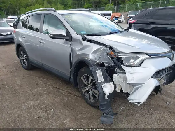 2T3RFREV2JW708374 2018 TOYOTA RAV 4 - Image 1